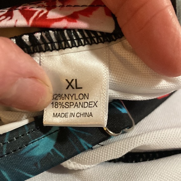 Bikini Swimsuit Floral and Ruffle Swim Suit Size XL - Picture 9 of 10